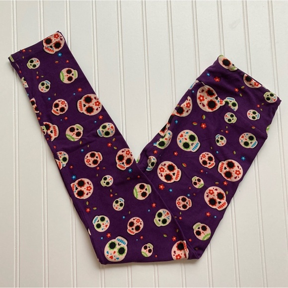 NWT LuLaRoe OS leggings Halloween sugar skulls purple Whimsygoth Witchy UNICORN - Picture 1 of 3